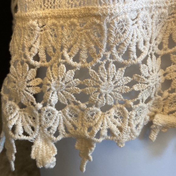 Xhilaration Crochet Top size XS - Picture 3 of 4